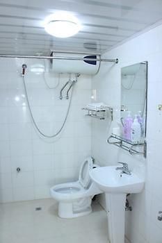 Tangfeng Art Hotel Shenyang North Railway Station Экстерьер фото