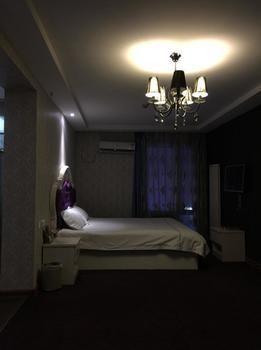 Tangfeng Art Hotel Shenyang North Railway Station Экстерьер фото